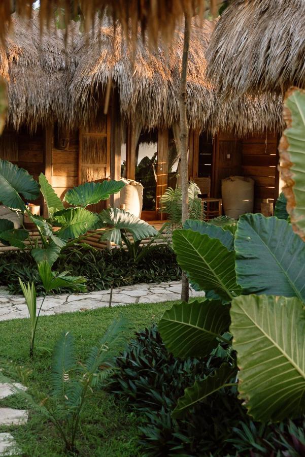 Sumba Beach House Waikabubak Luaran gambar